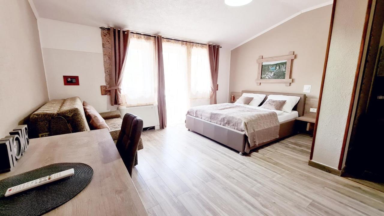 Sedra Holiday Resort-Adults Only-Bed & Breakfast Rakovica Eksteriør billede